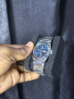 Poedagar Men’s Luxury Blue Dial Watch