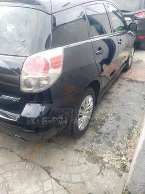 Toyota Matrix XR Hatchback FWD (1.8L 4cyl 4A) 2007 Black