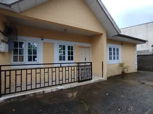 2bdrm Bungalow in Garki Area for rent