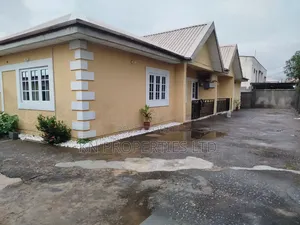 2bdrm Bungalow in Garki Area for rent