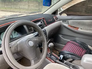 Toyota Corolla 2004 Silver