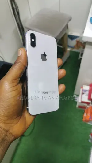 Apple iPhone X 64 GB White