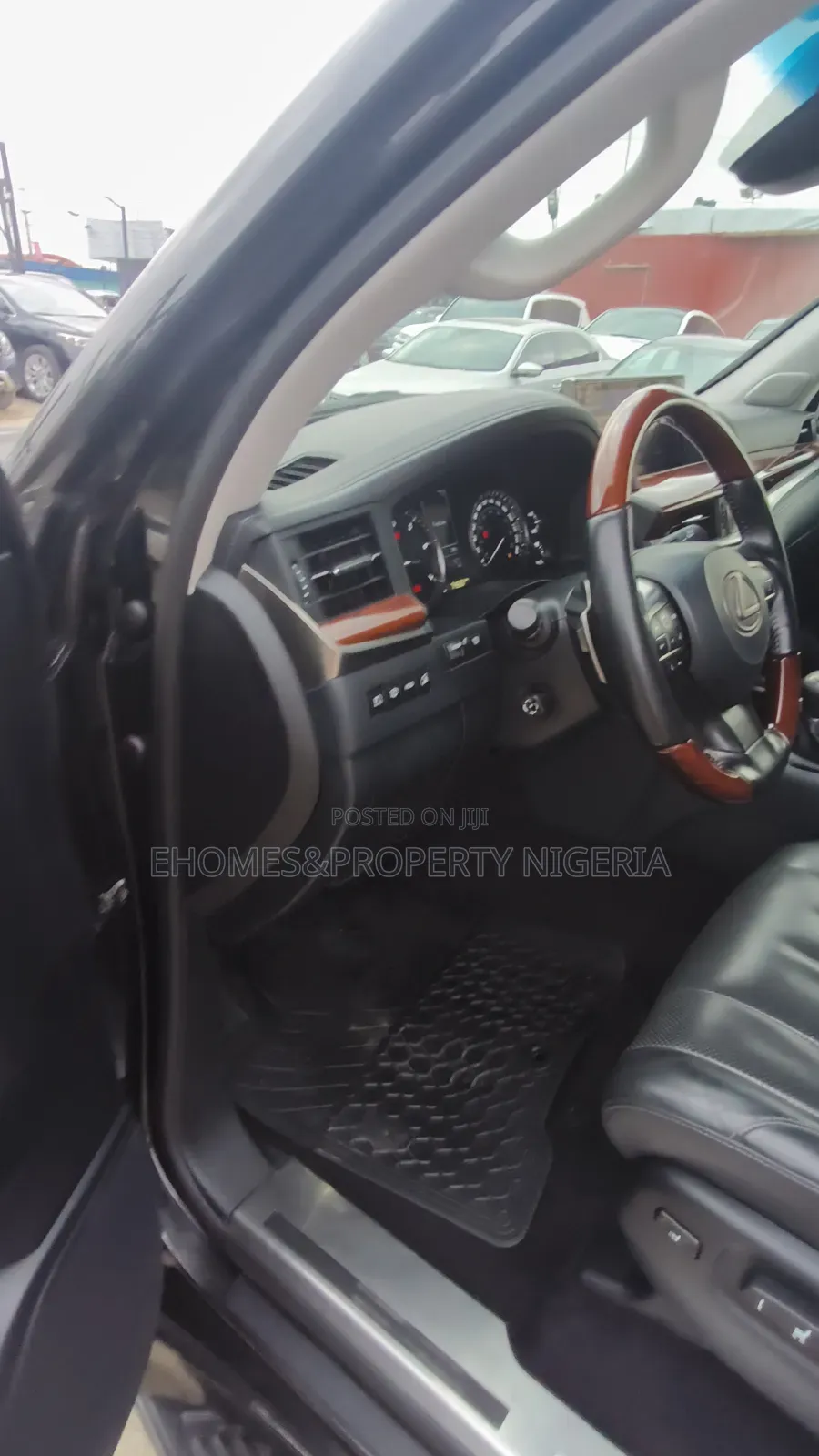 Lexus LX 2019 Black