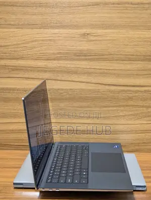 Laptop Dell XPS 15 9510 32GB Intel Core i9 SSD 1T
