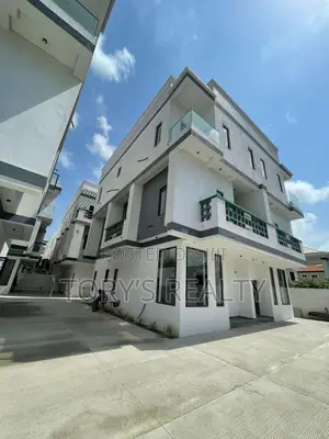 3bdrm Duplex in Lekki Phase 1 for rent
