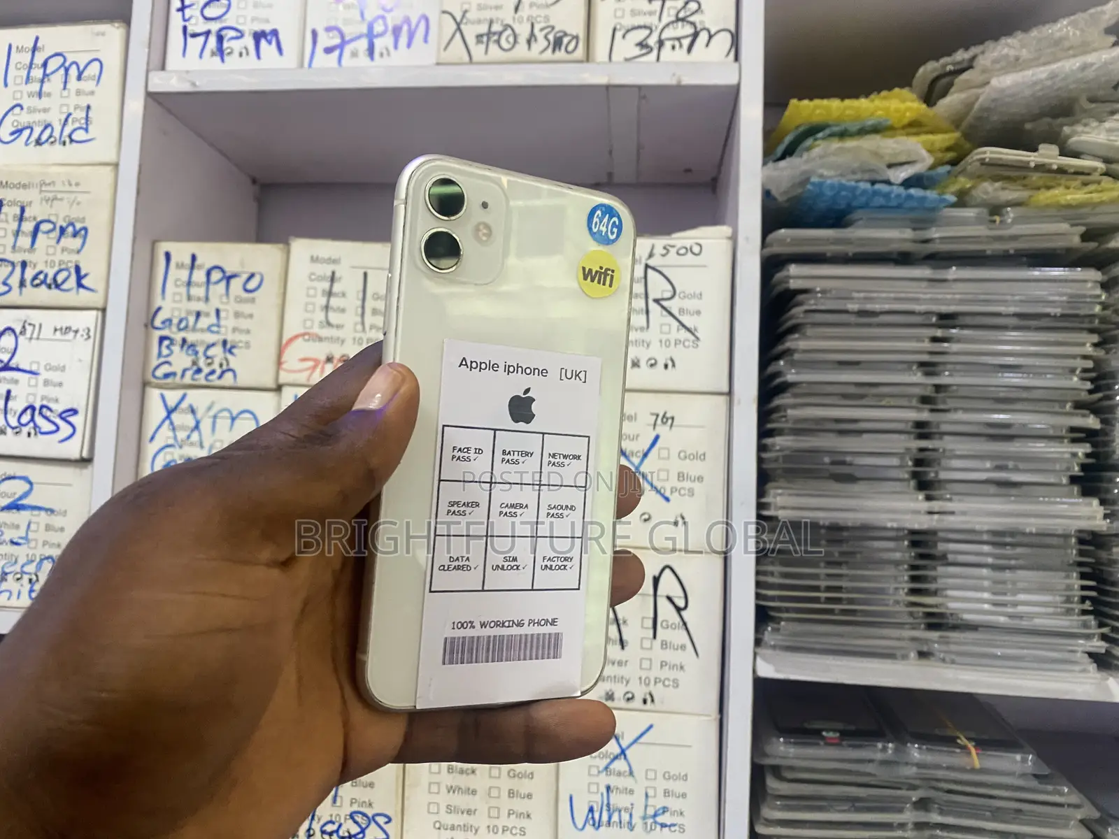 Apple iPhone 11 64 GB White
