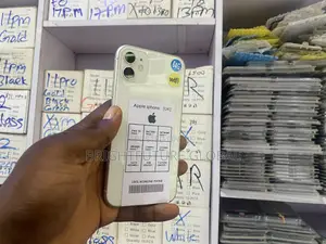 Apple iPhone 11 64 GB White