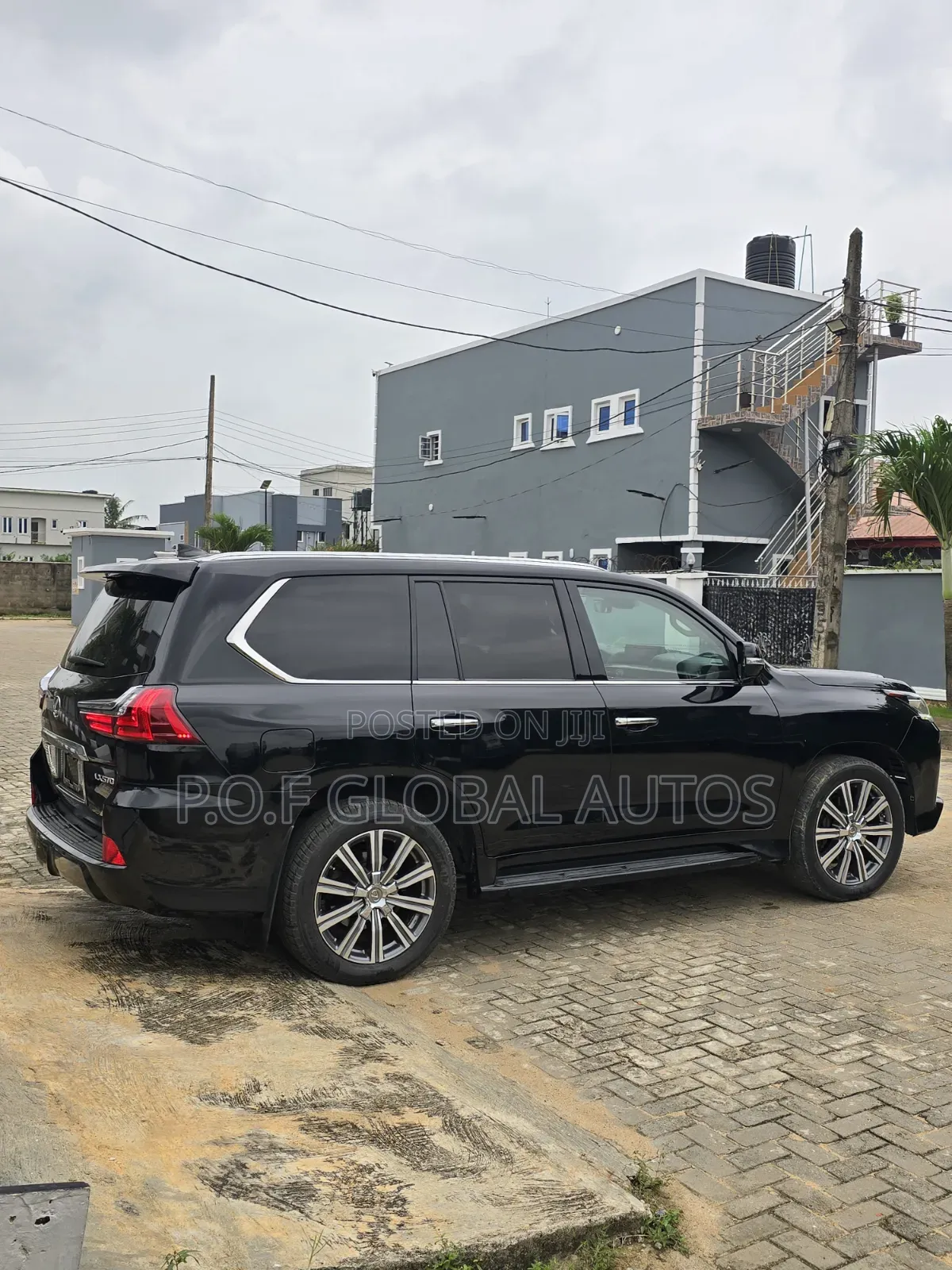 Lexus LX 570 AWD 2016 Black