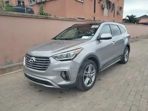 Hyundai Santa Fe 2017 Silver