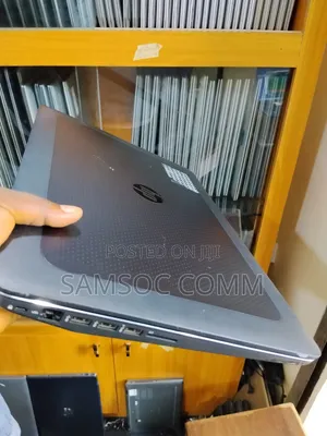 Laptop HP ZBook 17 16GB Intel Core i7 SSD 512GB
