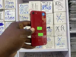 Apple iPhone SE (2020) 64 GB Red