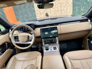Land Rover Range Rover P530 SE SWB 2023 Blue