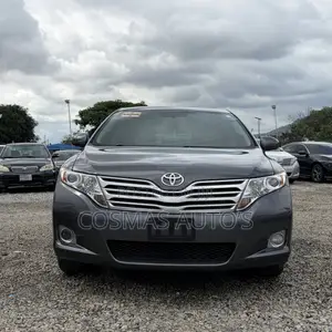 Toyota Venza AWD 2011 Gray