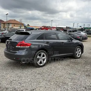 Toyota Venza AWD 2011 Gray