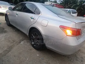 Lexus ES 350 2011 Silver