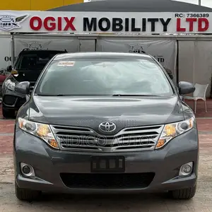 Toyota Venza V6 AWD 2011 Gray