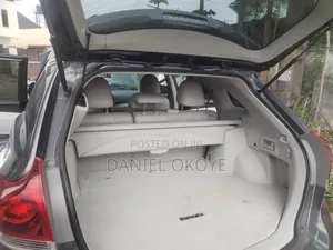 Toyota Venza XLE 4dr Wagon (3.5L 6cyl 6A) 2015 Gray