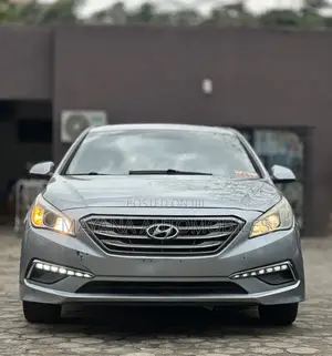 Hyundai Sonata Sport Sedan FWD (2.4L 4cyl 6A) 2017 Gray