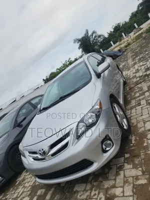 Toyota Corolla S 4dr Sedan (1.8L 4cyl 4A) 2013 Silver