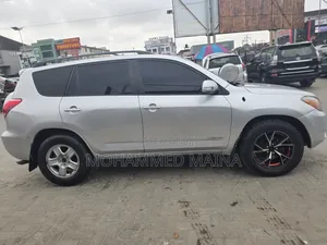 Toyota RAV4 2008 Silver