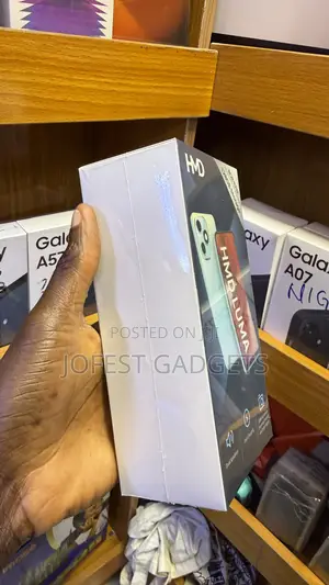 New HMD Aura 64 GB Blue