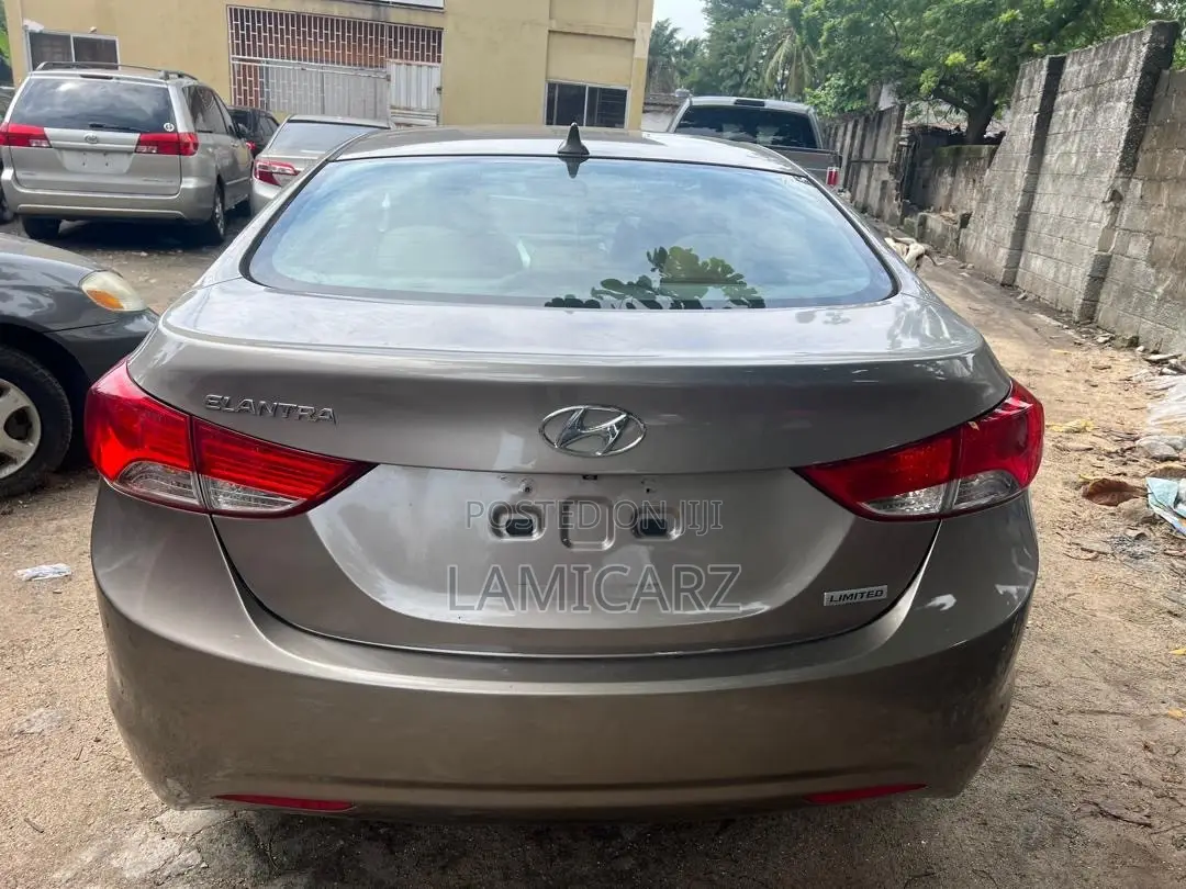 Hyundai Elantra Limited 2012 Brown