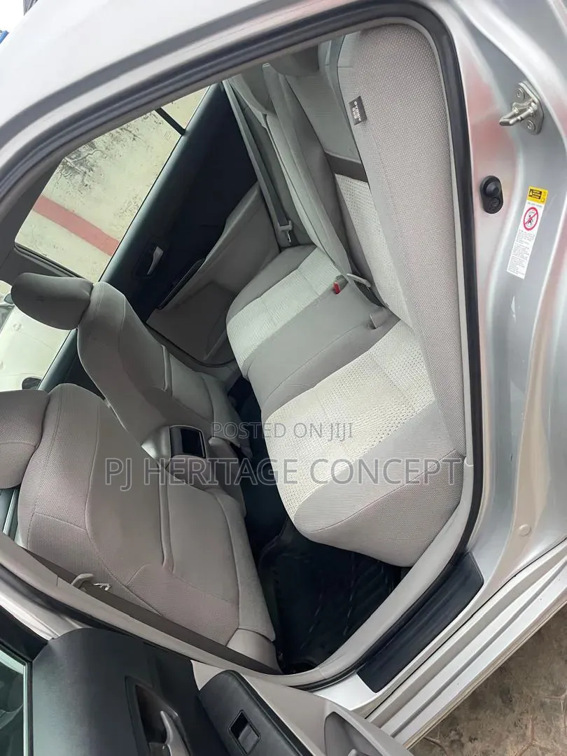 Toyota Camry 2014 Silver