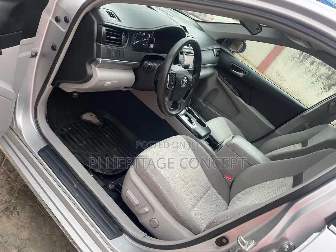 Toyota Camry 2014 Silver