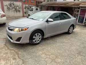 Toyota Camry 2014 Silver