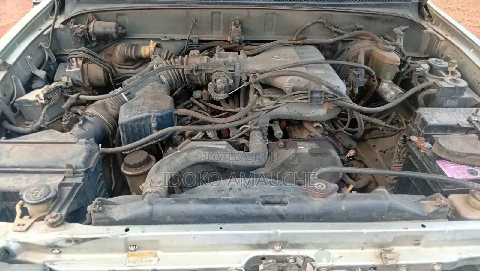 Toyota 4-Runner 2000 Gold