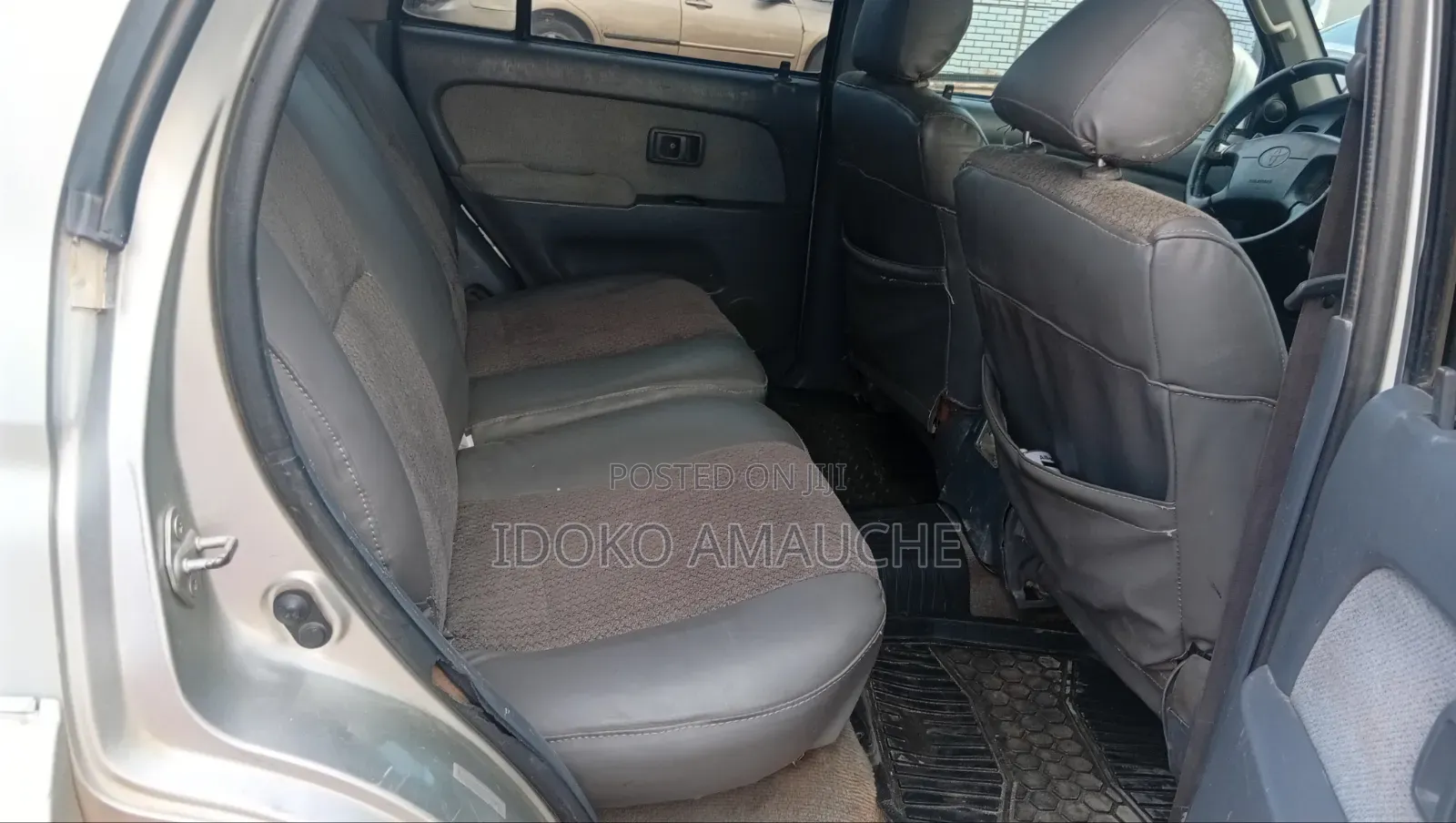 Toyota 4-Runner 2000 Gold