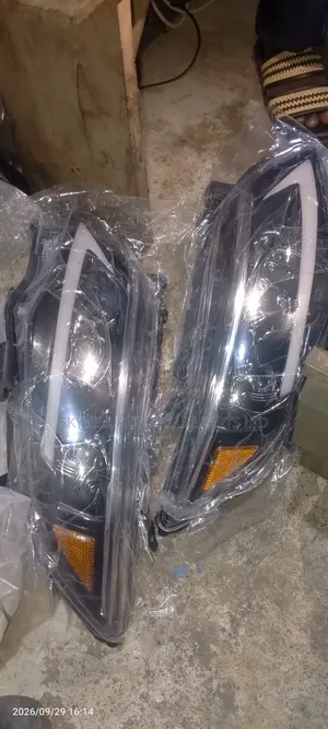 There Torchi Head Lamp for Toyota Corolla 2012