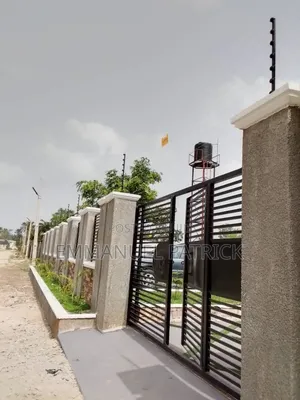 Estate Perimeter Electric Fence Installation Materials