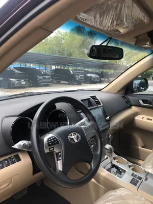 Toyota Highlander 2013 Maroon