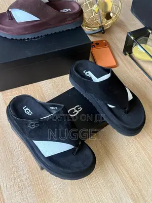 UGG Palm Slippers Platform Black Suede