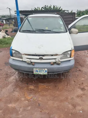 Toyota Sienna CE 2001 White