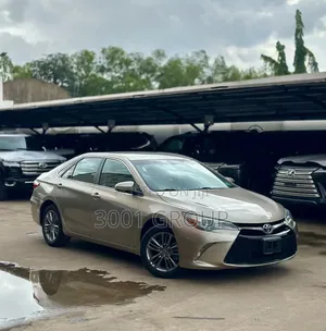 Toyota Camry 2015 Gold