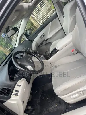 Toyota Venza 2010 Gray