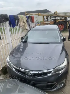 Toyota Avalon XLE Premium 4dr Sedan (3.5L 6cyl 6A) 2014 Beige
