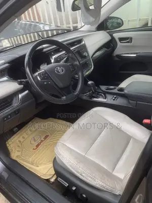 Toyota Avalon XLE Premium 4dr Sedan (3.5L 6cyl 6A) 2014 Beige