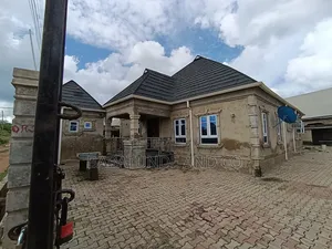 4bdrm House in Igbaro-Ola, Arulogun for sale