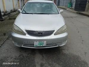 Toyota Camry 2006 Gray