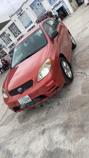 Toyota Matrix 2008 Orange