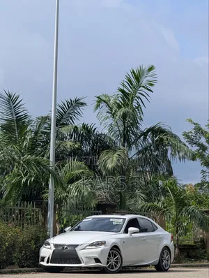 Lexus IS 300 AWD 2016 White