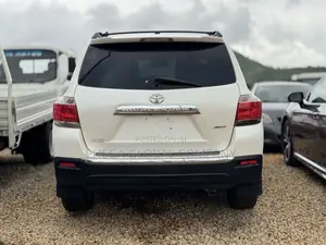 Toyota Highlander Limited 2012 White