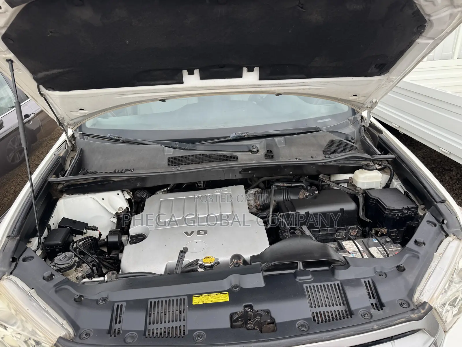 Toyota Highlander Limited 2012 White