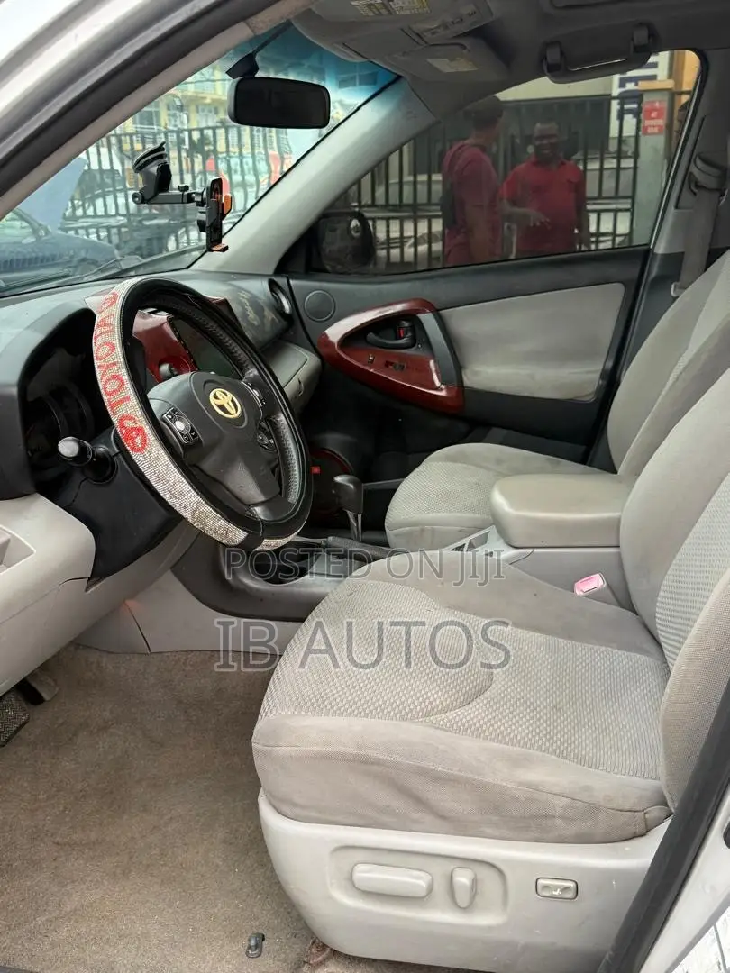 Toyota RAV4 2008 Silver