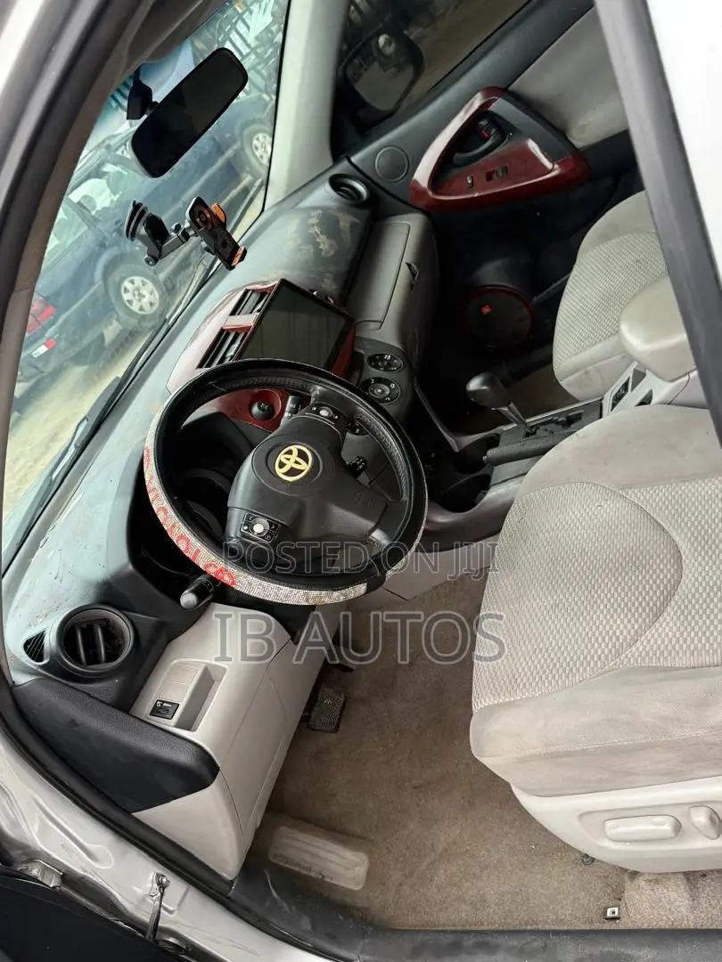 Toyota RAV4 2008 Silver