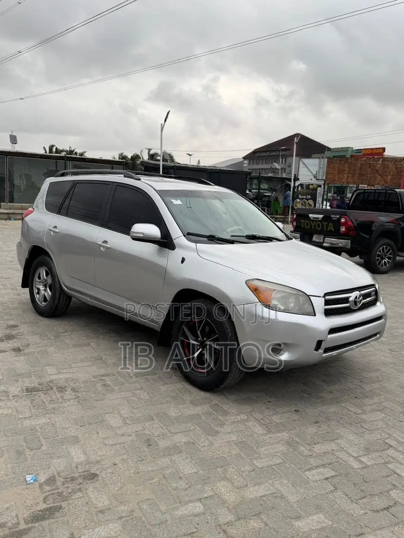 Toyota RAV4 2008 Silver