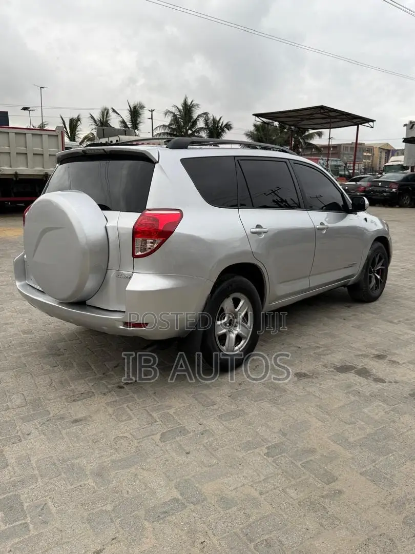 Toyota RAV4 2008 Silver